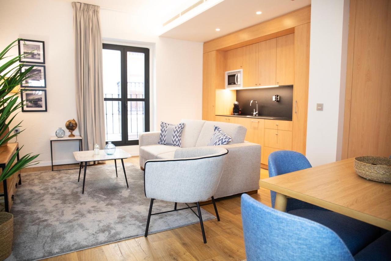 Nqn Aparts & Suites Sevilla Екстериор снимка