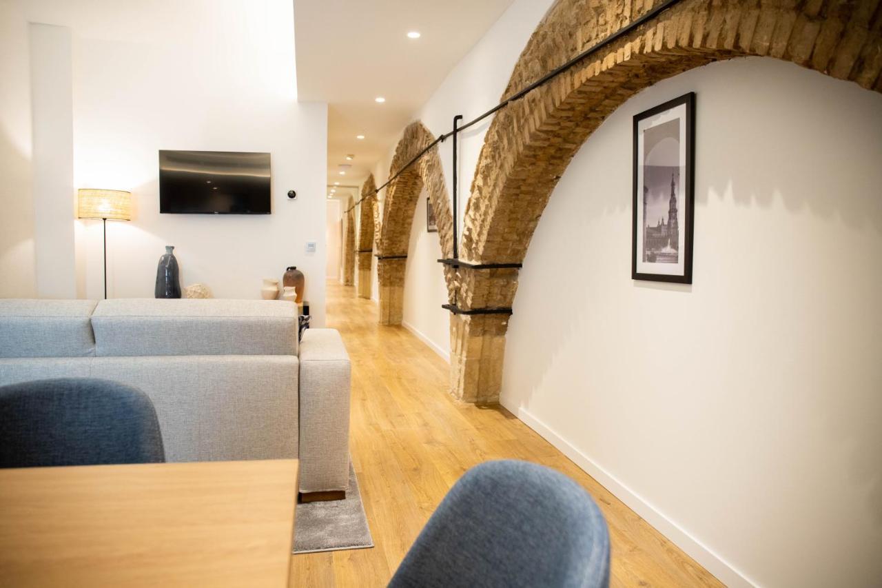 Nqn Aparts & Suites Sevilla Екстериор снимка