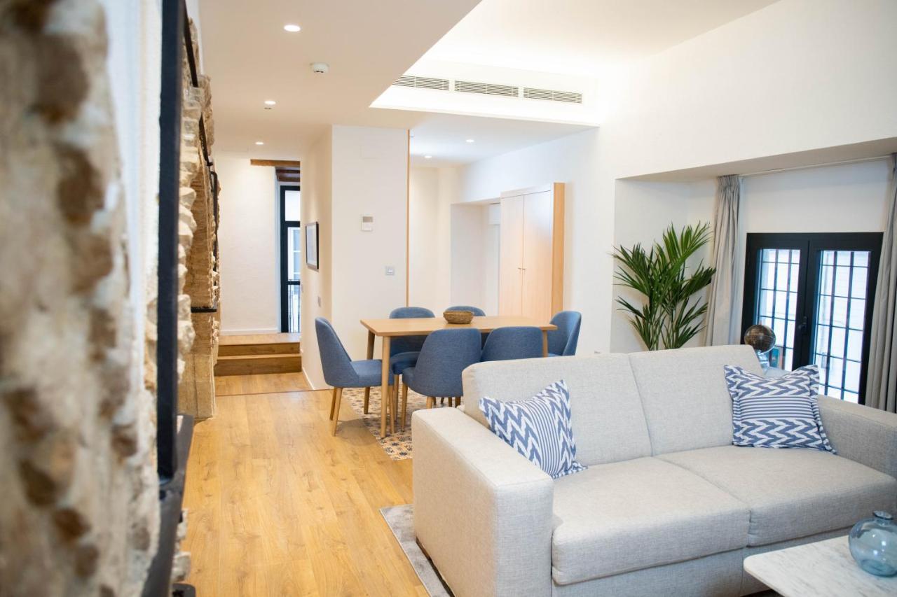Nqn Aparts & Suites Sevilla Екстериор снимка