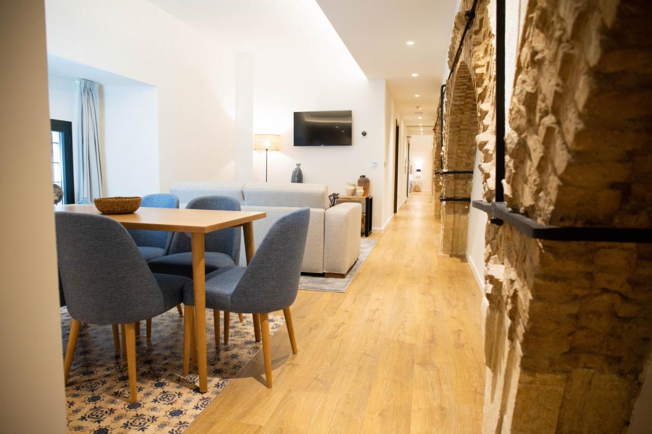 Nqn Aparts & Suites Sevilla Екстериор снимка