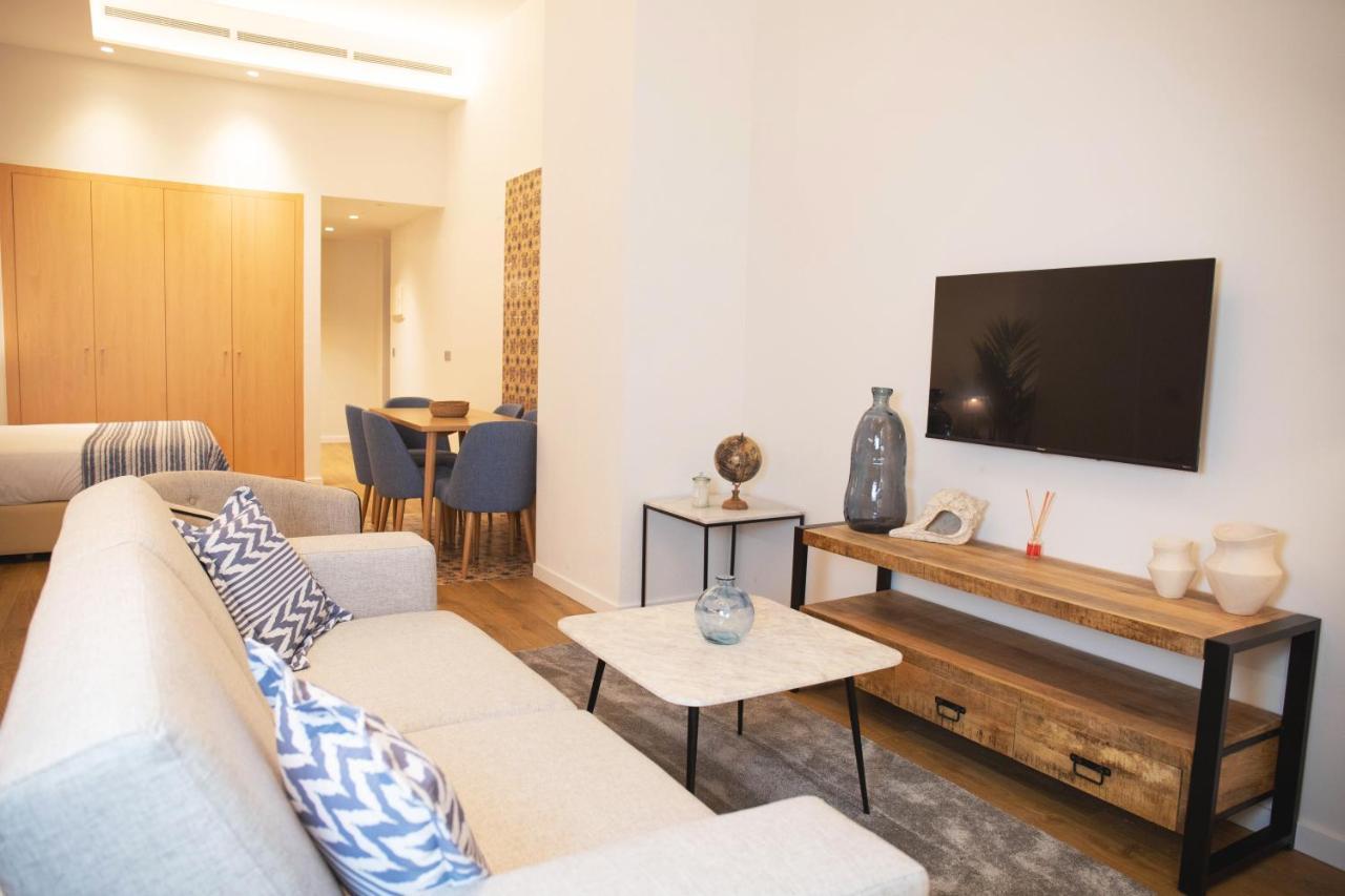 Nqn Aparts & Suites Sevilla Екстериор снимка