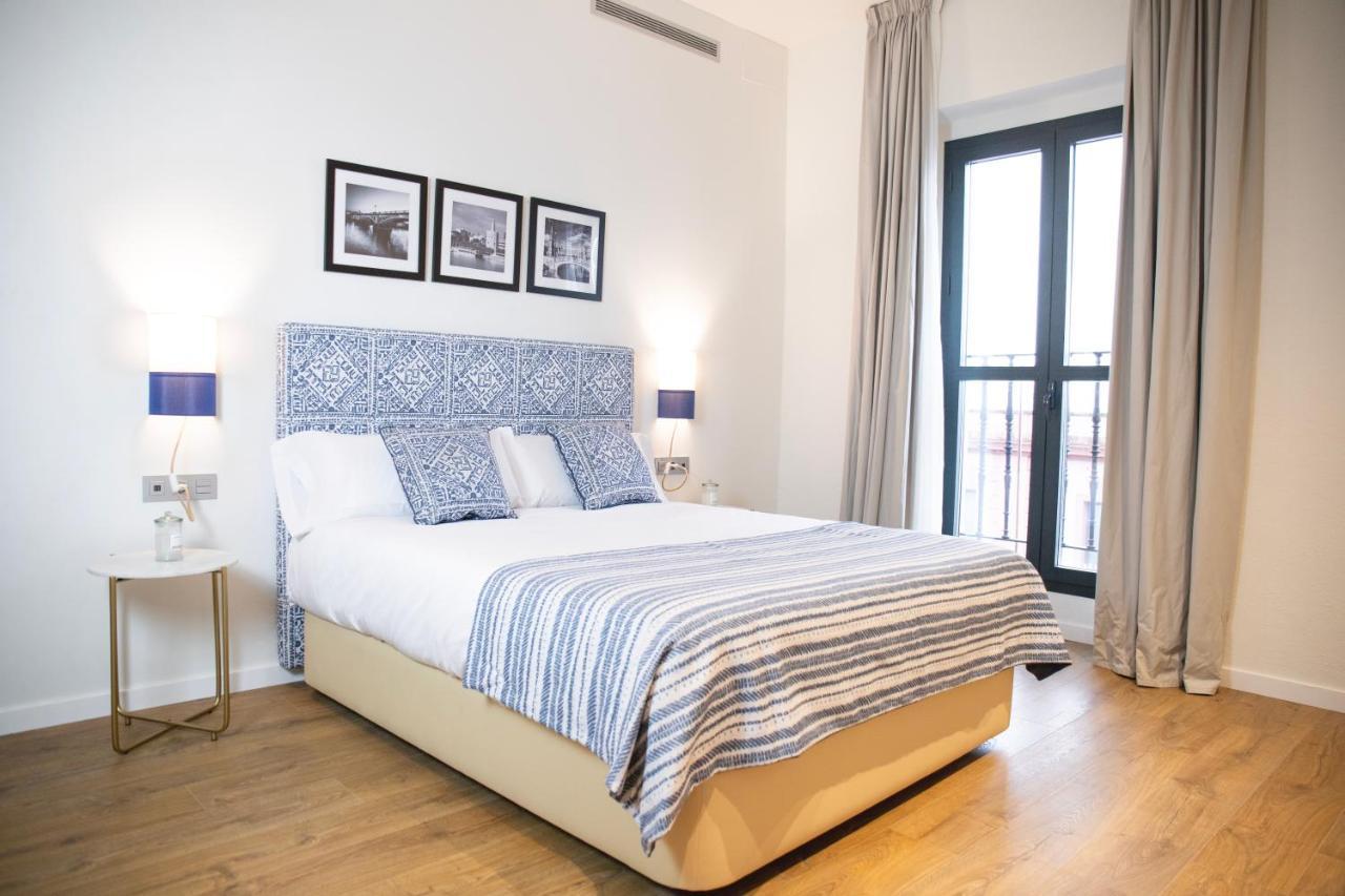 Nqn Aparts & Suites Sevilla Екстериор снимка