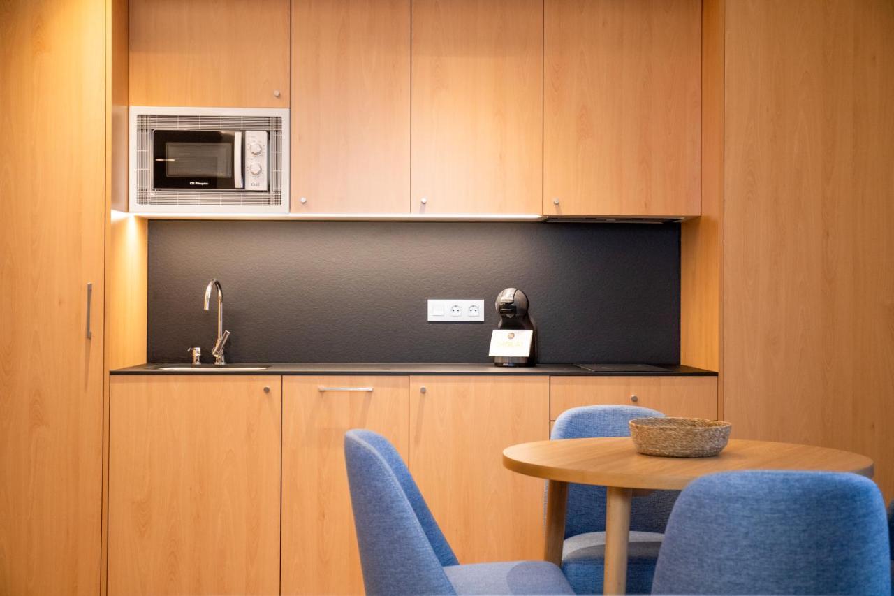 Nqn Aparts & Suites Sevilla Екстериор снимка