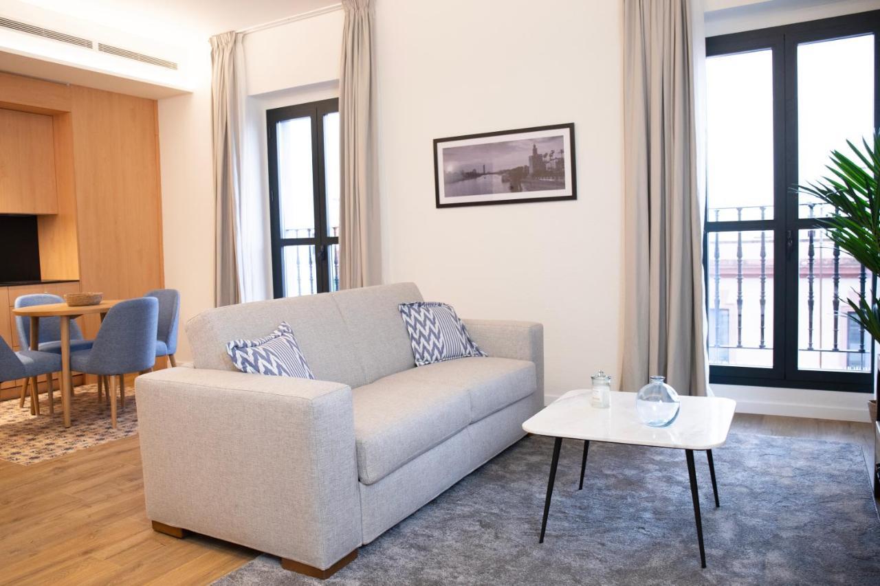 Nqn Aparts & Suites Sevilla Екстериор снимка