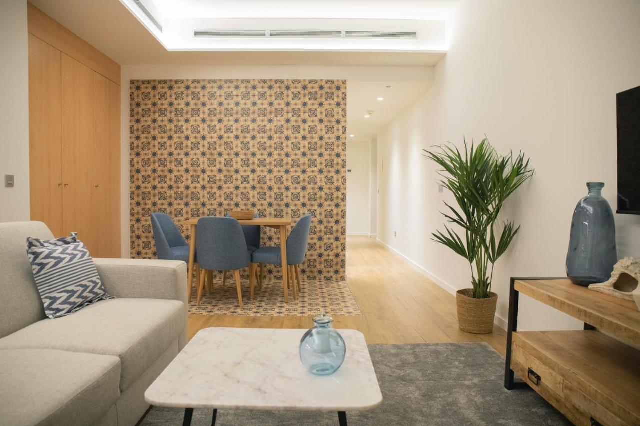 Nqn Aparts & Suites Sevilla Екстериор снимка
