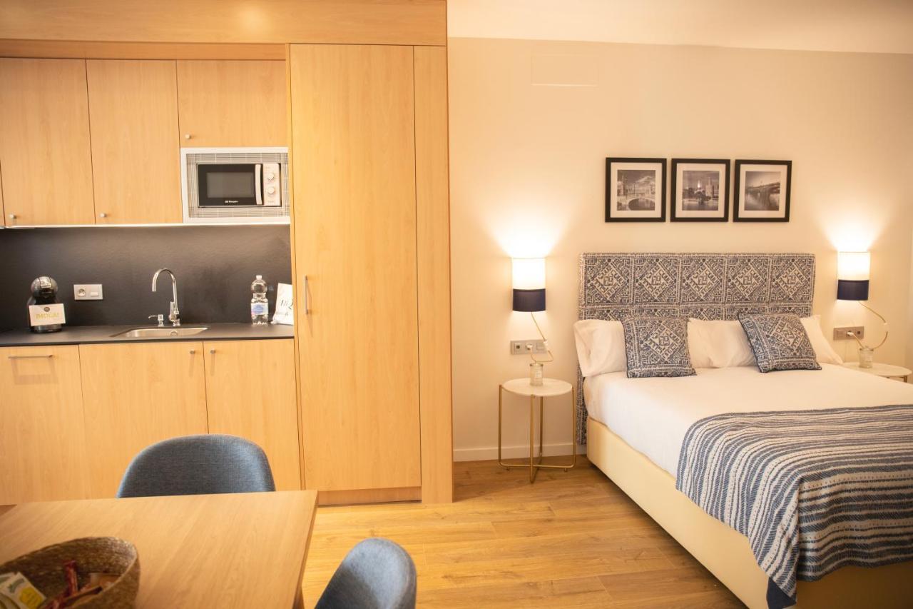 Nqn Aparts & Suites Sevilla Екстериор снимка