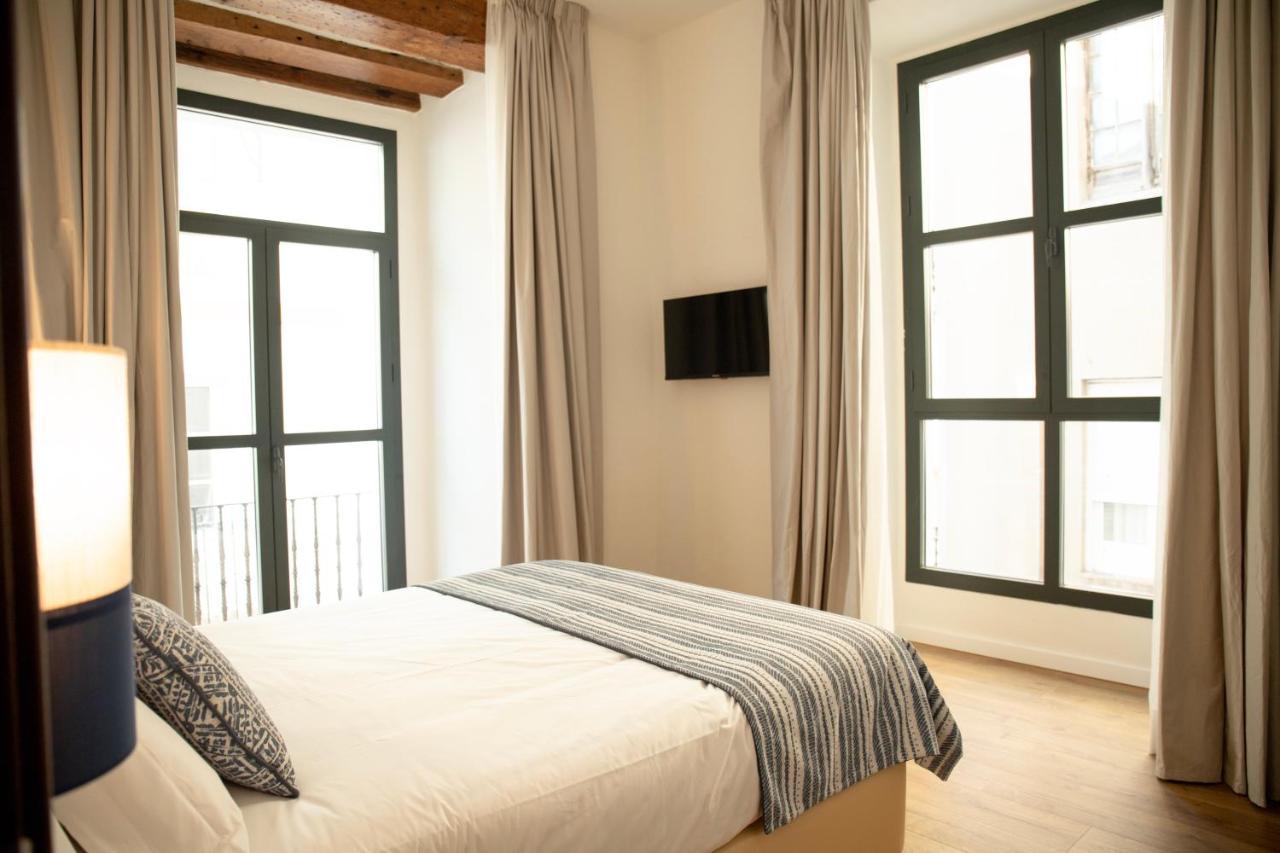 Nqn Aparts & Suites Sevilla Екстериор снимка
