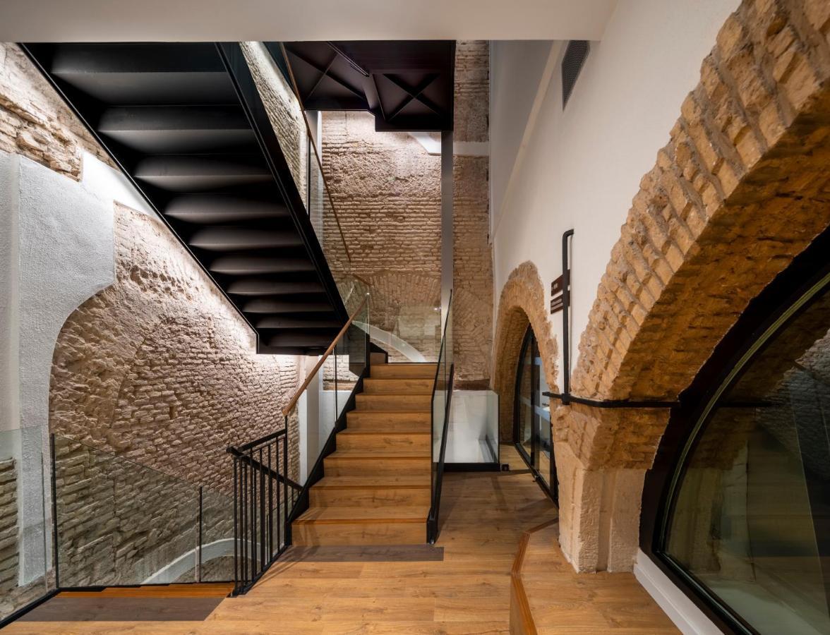 Nqn Aparts & Suites Sevilla Екстериор снимка