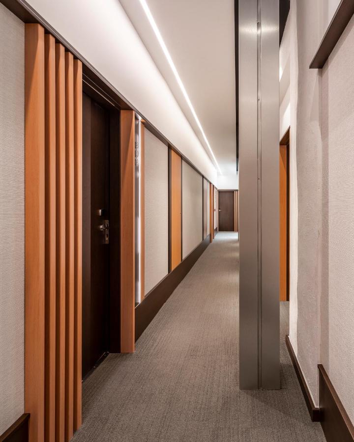 Nqn Aparts & Suites Sevilla Екстериор снимка